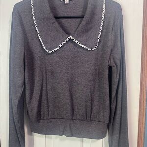 Gray Long Sleeve Top with White Trim